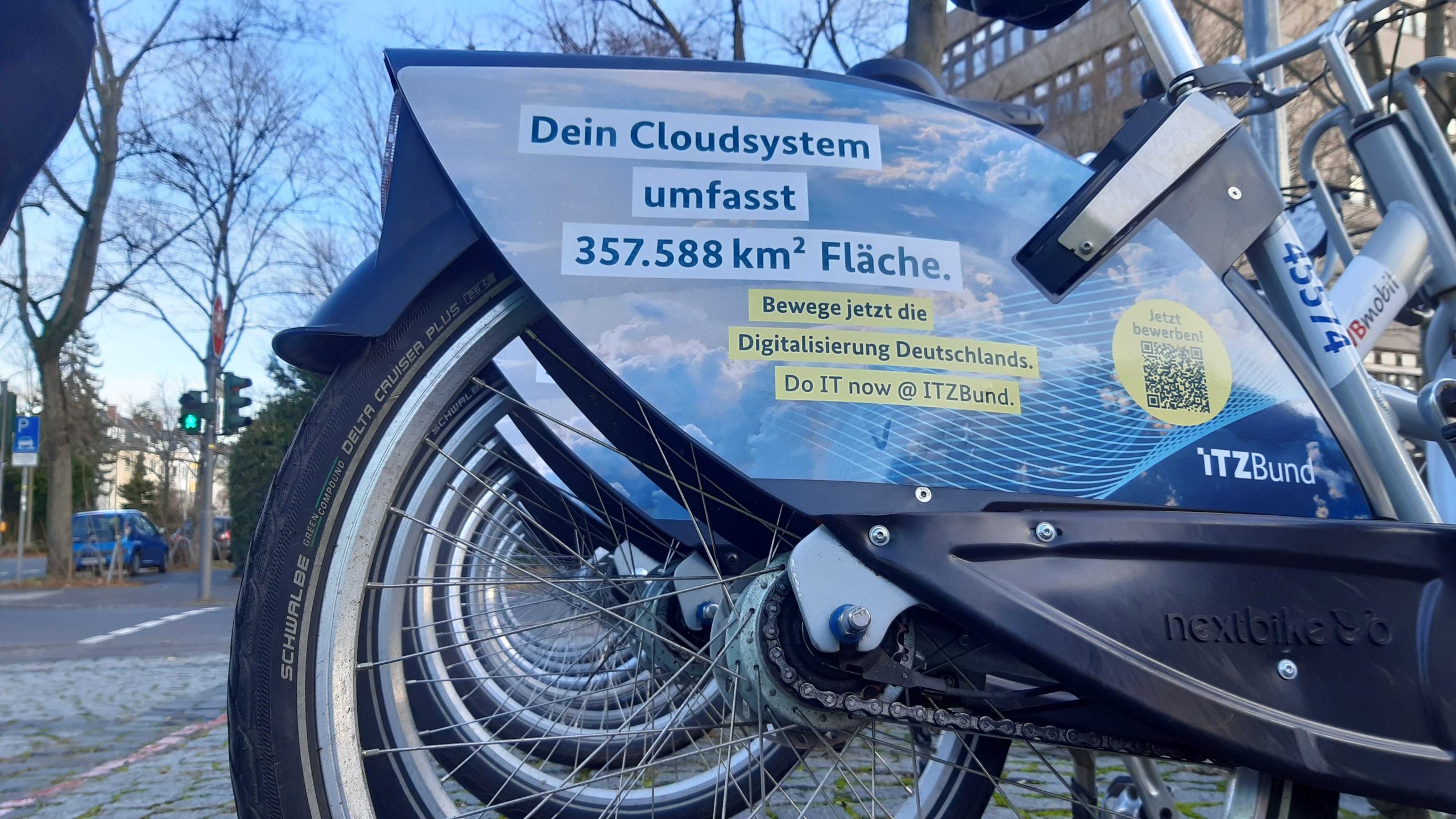 ​Mit Fahrradwerbung fürs Verwaltungsinformatik-Studium begeistern